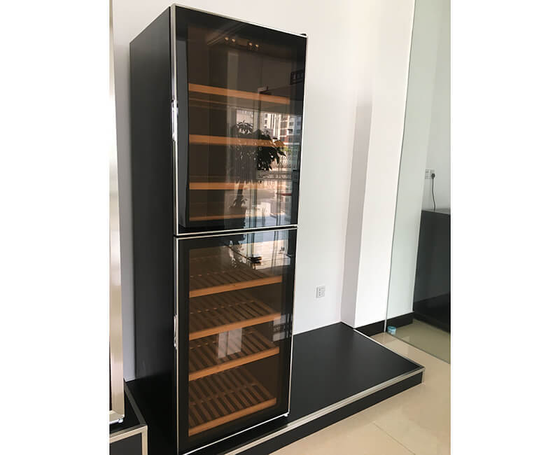 Products Display Cabinet